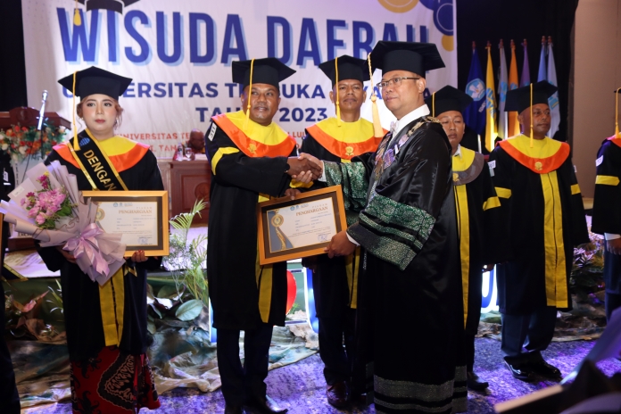 wisuda2023